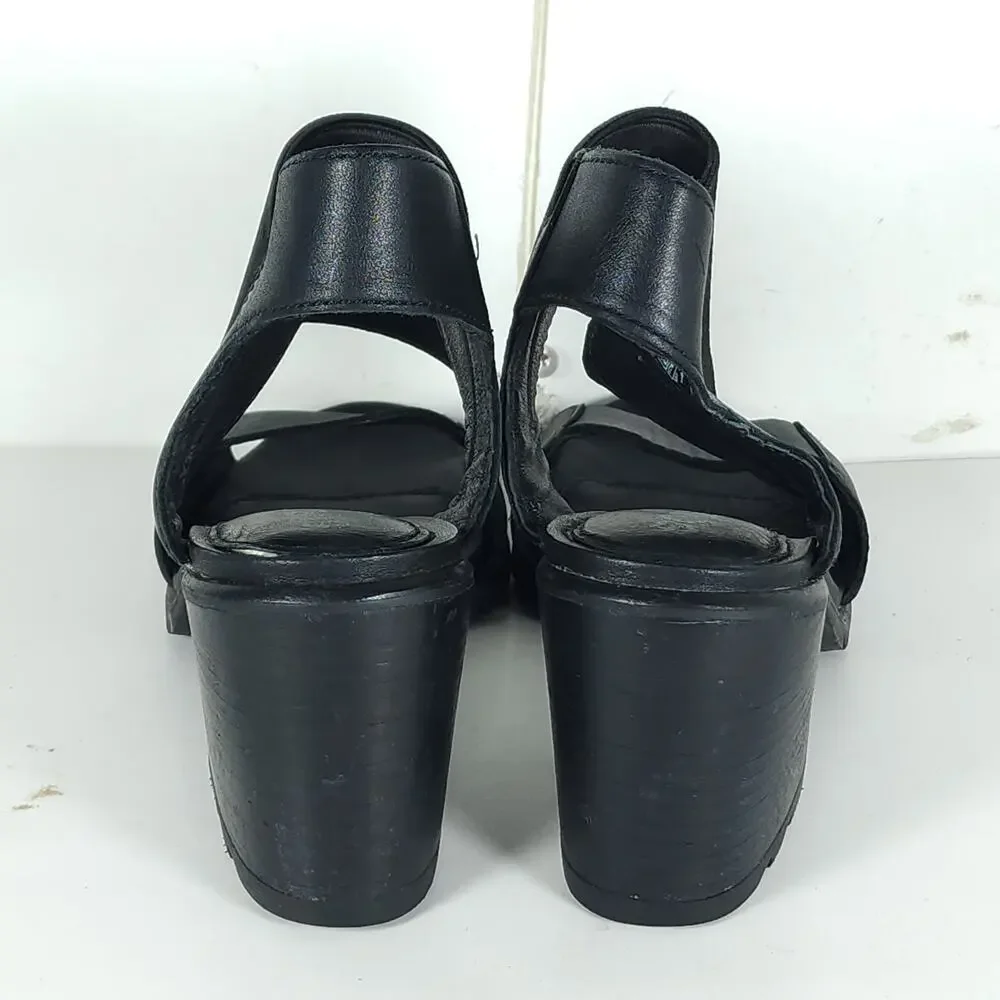 Sorel Women's Nadia US6,5 Nadia Nubuck Chunky Heels Slip On Strappy Sandals